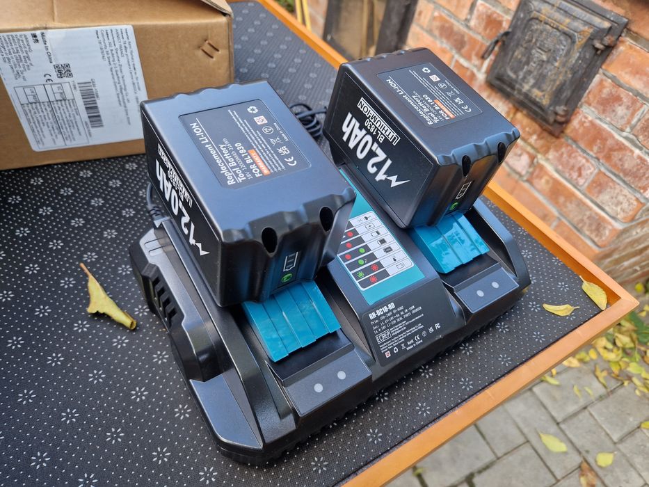 Incarcator dublu aftermarket makita si 2 baterii aftermarket 12a