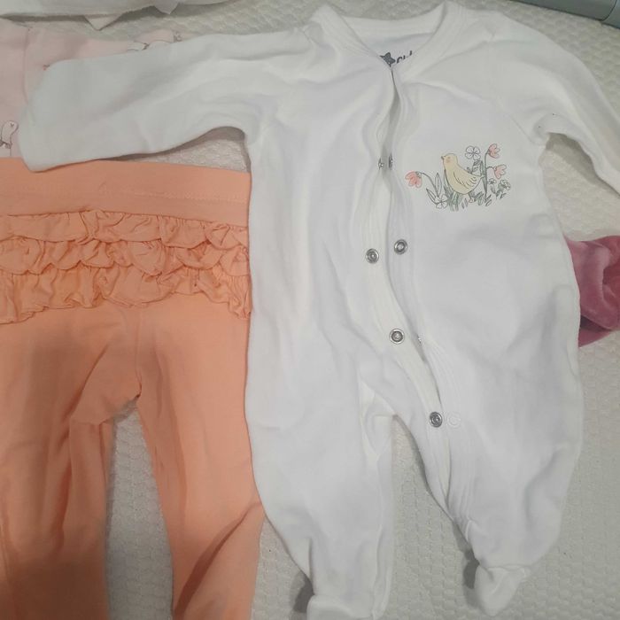 Бебешки дрехи запазени по 1 лв маркови