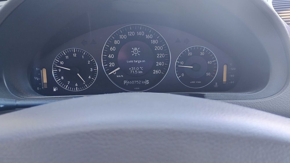 Mercedes E220 W211
