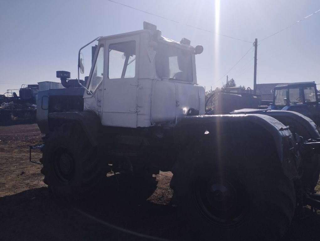 Трактор хтз т 150