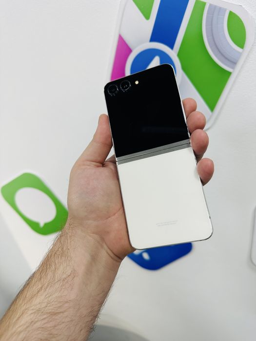 SAMSUNG Z Flip5 256GB/8GB RAM Factura+Garantie MAGAZIN..