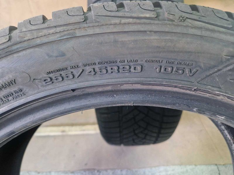 2 Goodyear R20 255/45
зимни гуми 
DOT3418