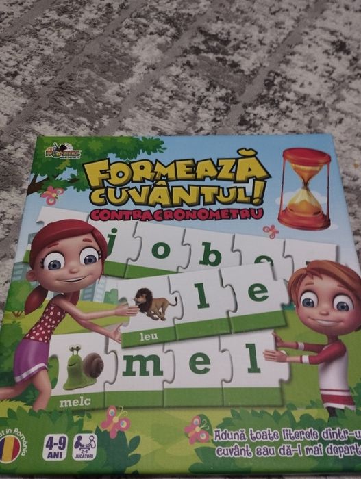 Joc interactiv formeaza cuvantul