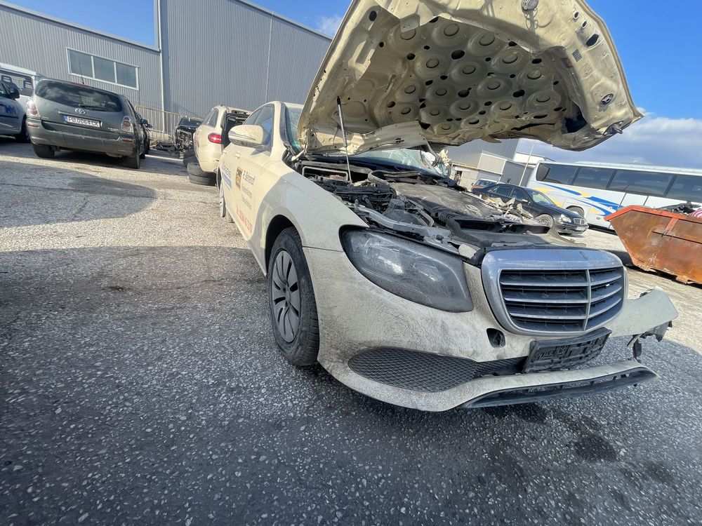 На части Мерцедес Е220 cdi W213 Седан