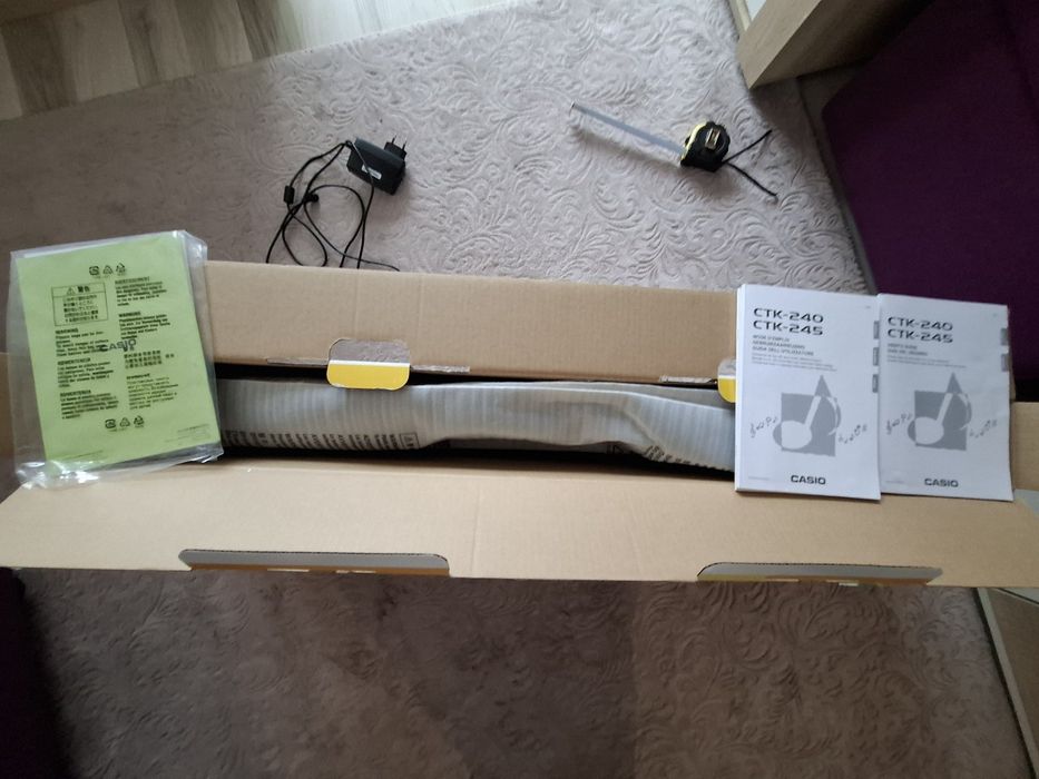 Синтезатор- CASIO CTK-240
