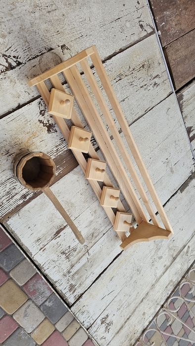 Банная вешалка и ковшик