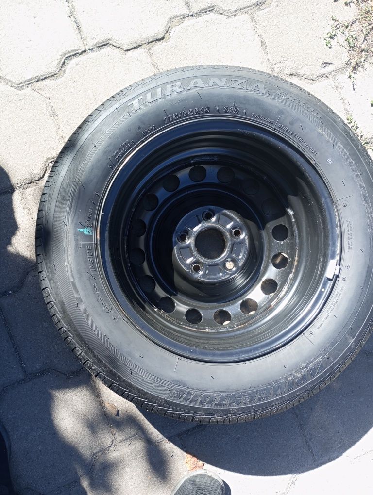 Баллон с диском ставилась один раз.можно сказать что новое