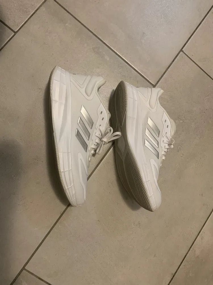Ежедневни обувки Adidas