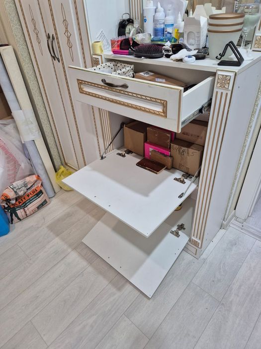 Прихожую комплект