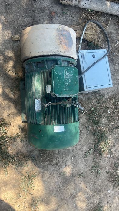 Электрический двигатель