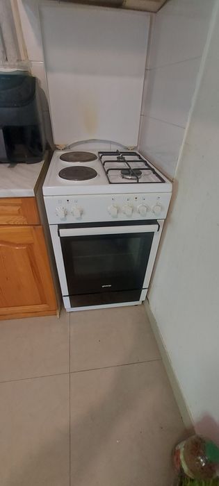 Части от кухня-печка Gorenje, мивка алпака, вратички и чела за шкафове