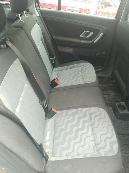 Vând Skoda Fabia Grenlinne