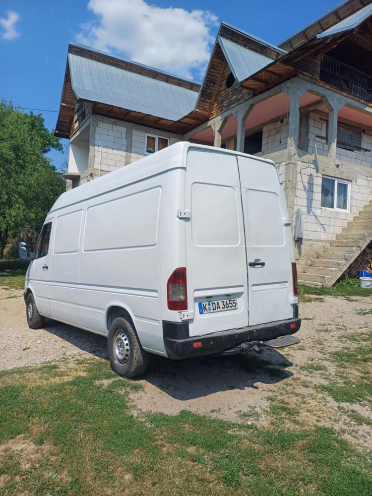 Mercedes-Sprinter 313