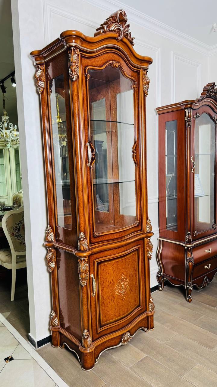 Гостиные ветрины, горки, уловые