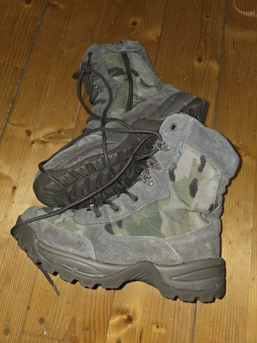 Bocanci de vanzare in stare f buna