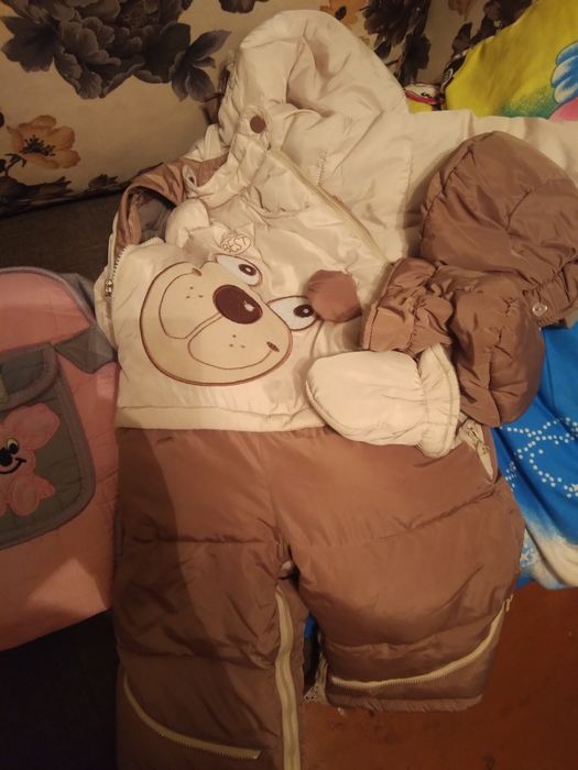 Продам детские вещи