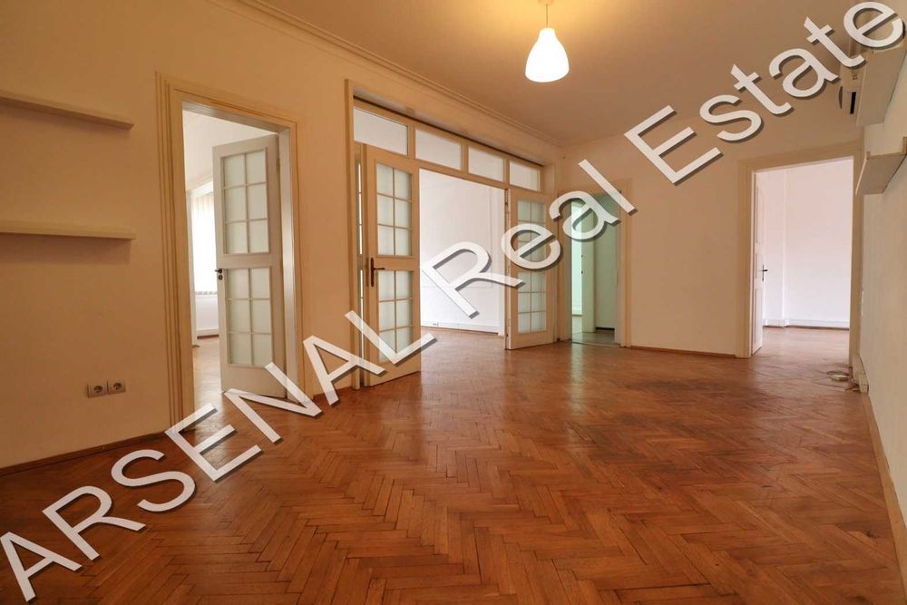 Дава се под наем Многостаен апартамент в София, Център - 163 кв.м за 950 € - Снимка #10