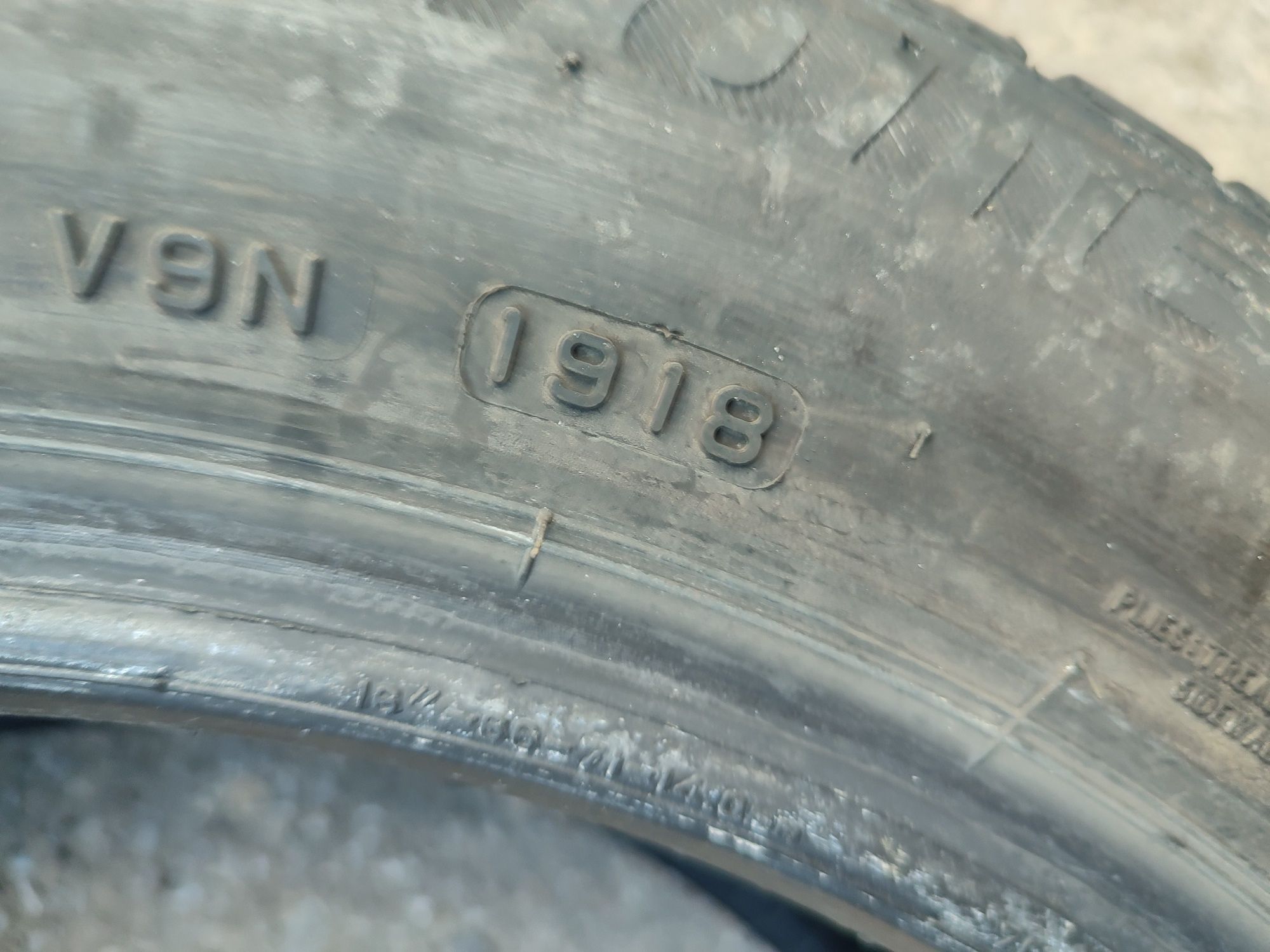 205/55/16" 4бр Bridgestone blozzak lm001,dot1918,7mm