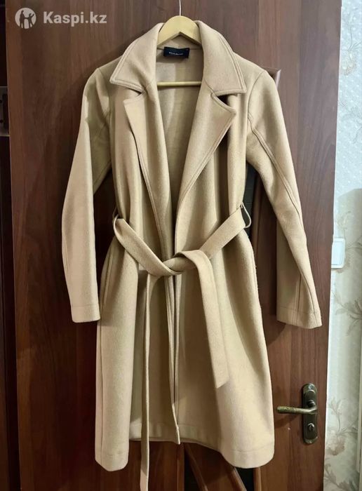 Продам фирменное пальто