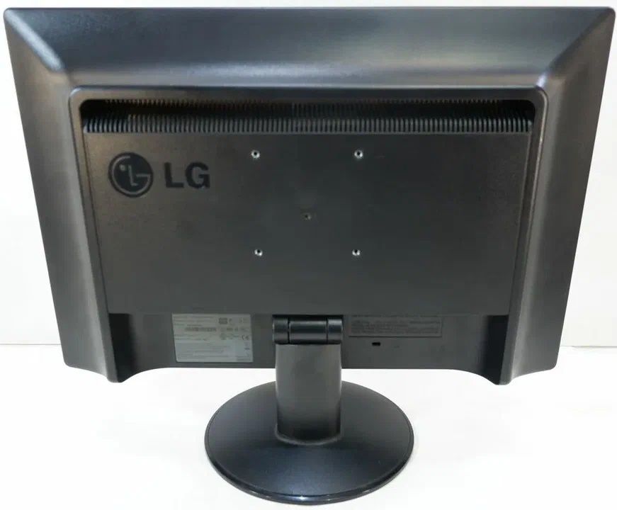 Монитор LG 19 дюймов 1440x900 VGA, без царапин, полностью исправен.