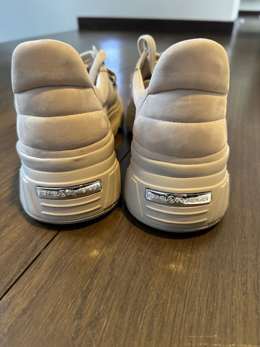 Sneakers Kennel & Schmenger