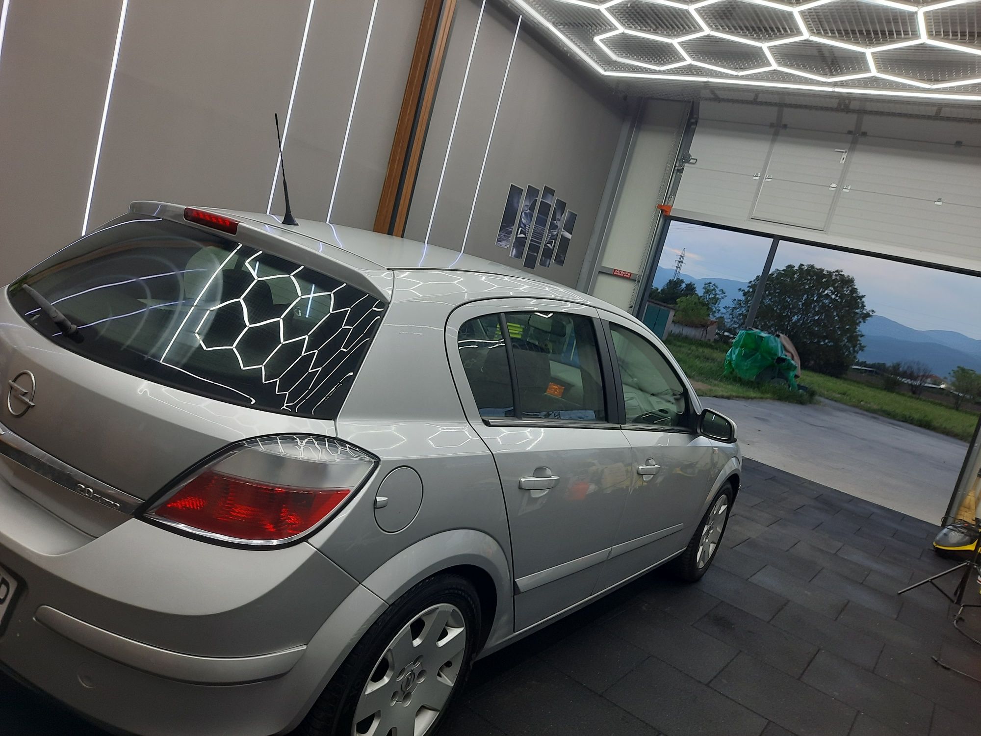 Opel Astra 2.0 TURBO