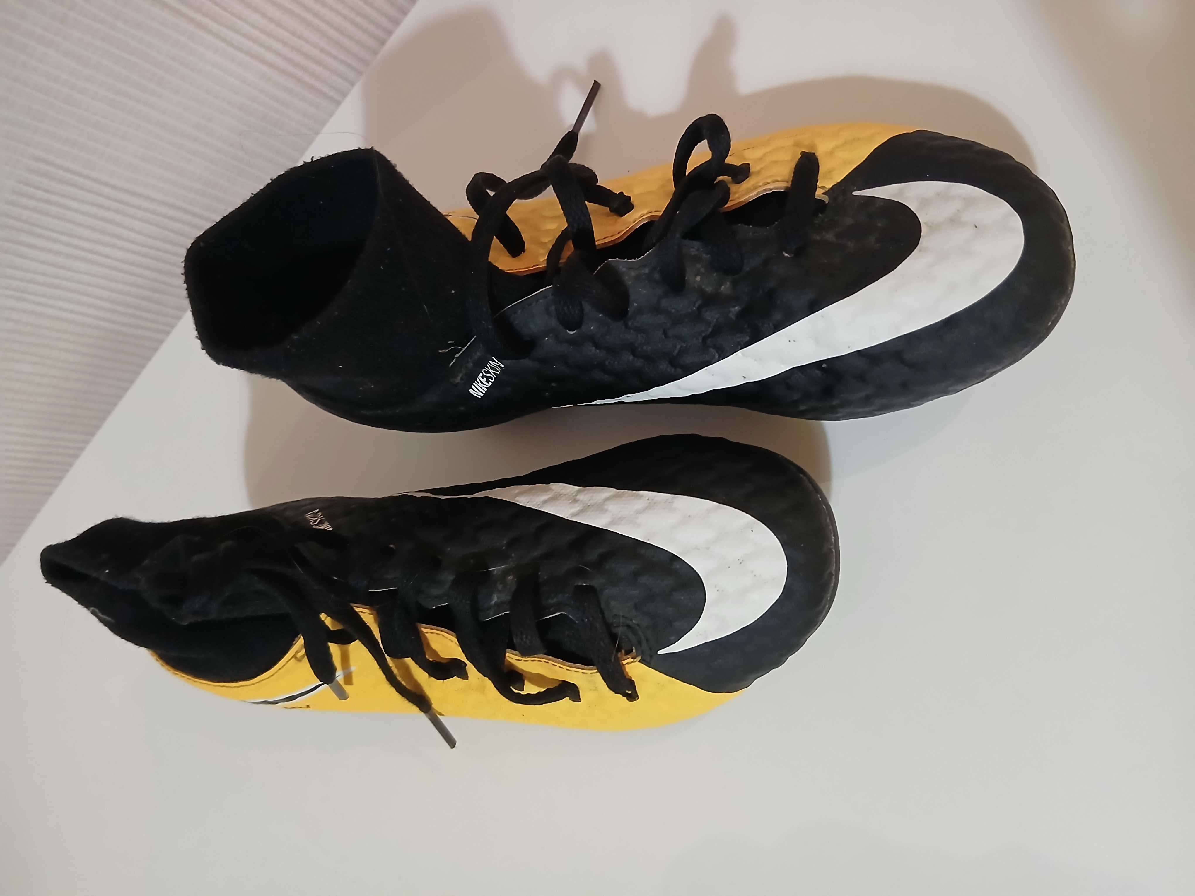 Бутонки Nike HYPERNOM н.35,5