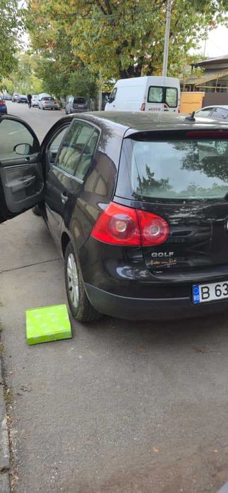 Golf 5 defect, cutie fisurata