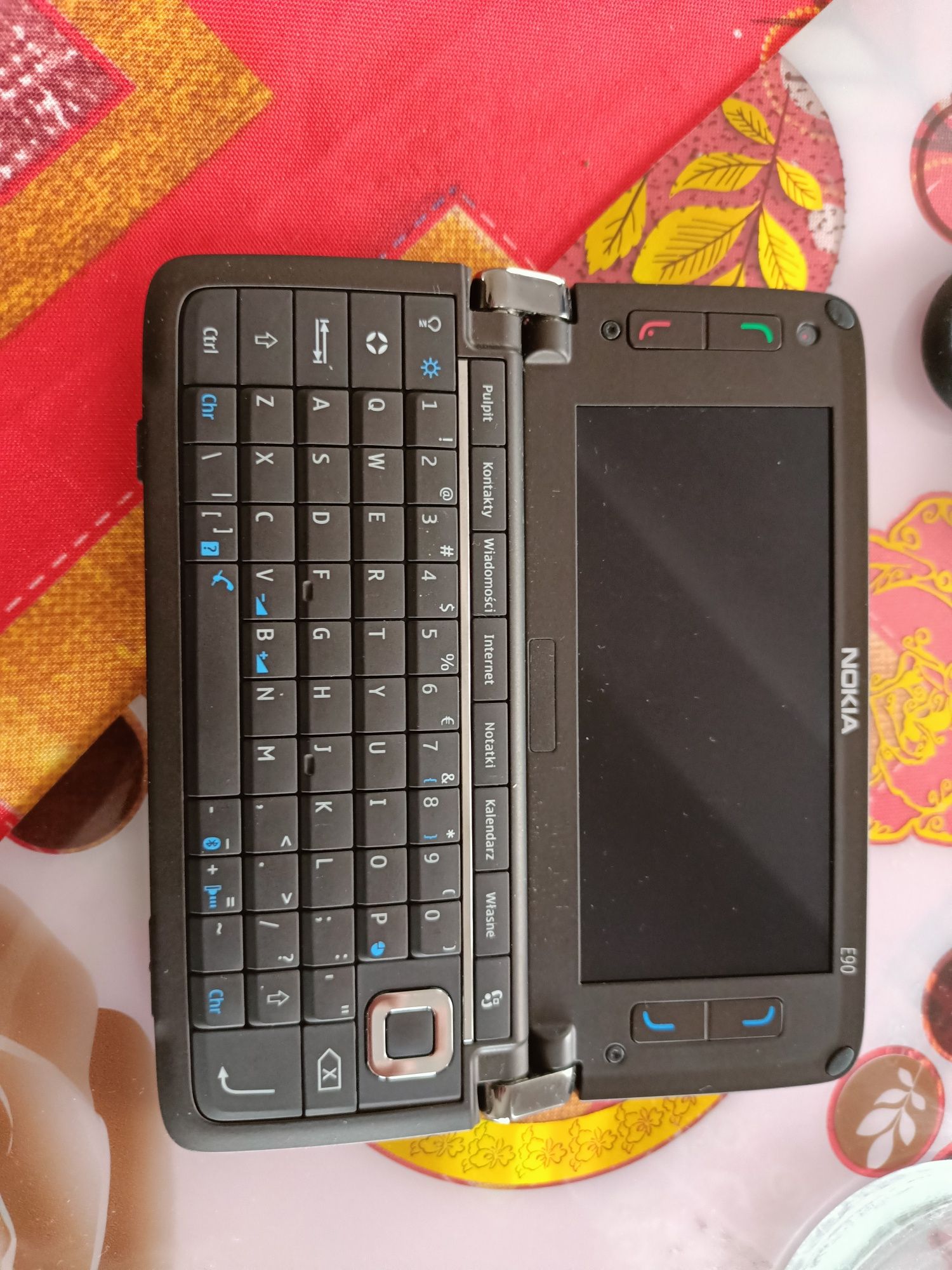 Nokia E90  comunicator