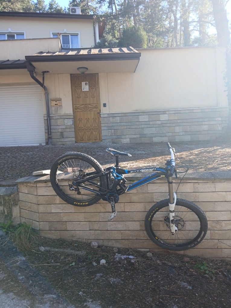 Mondraker summum pro team 2012г