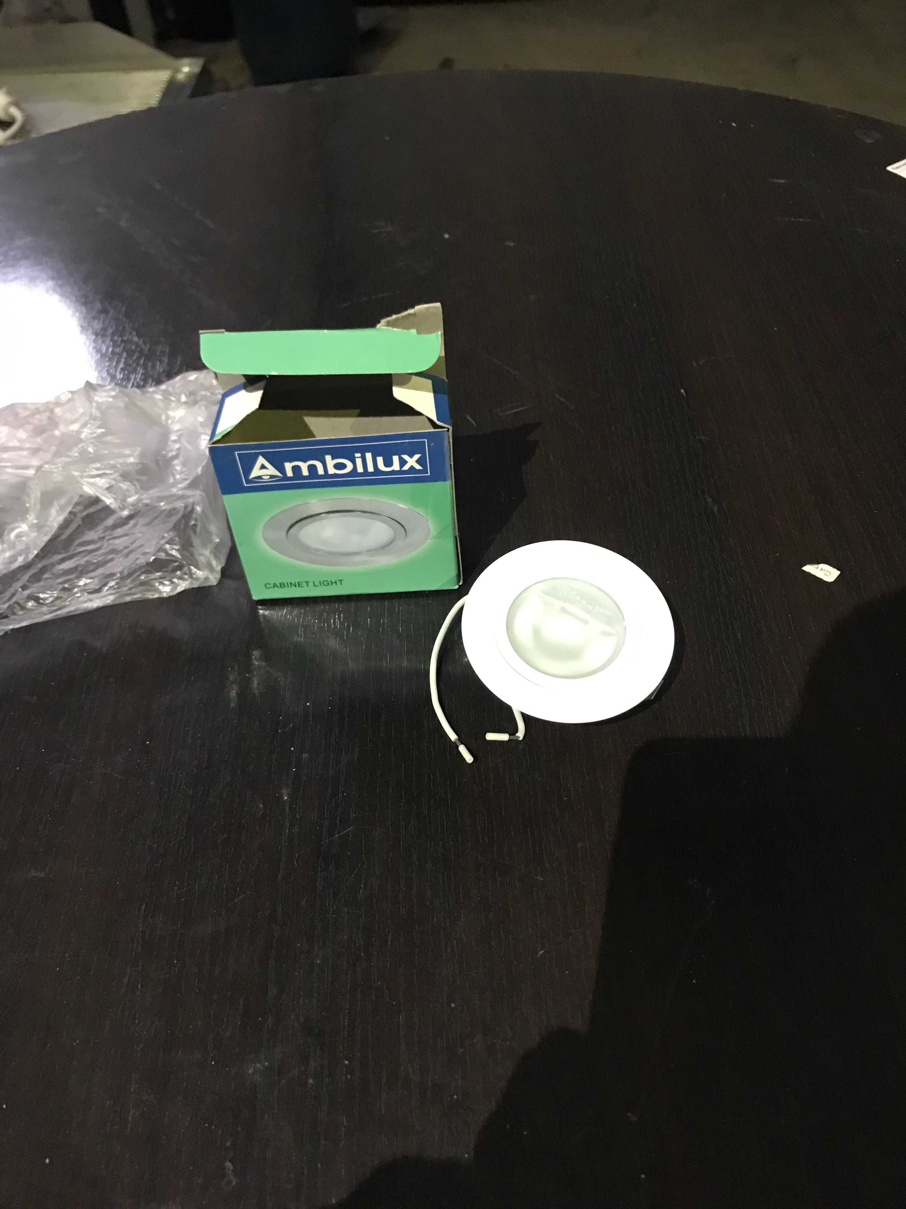 Осветително тяло тип луна Ambilux