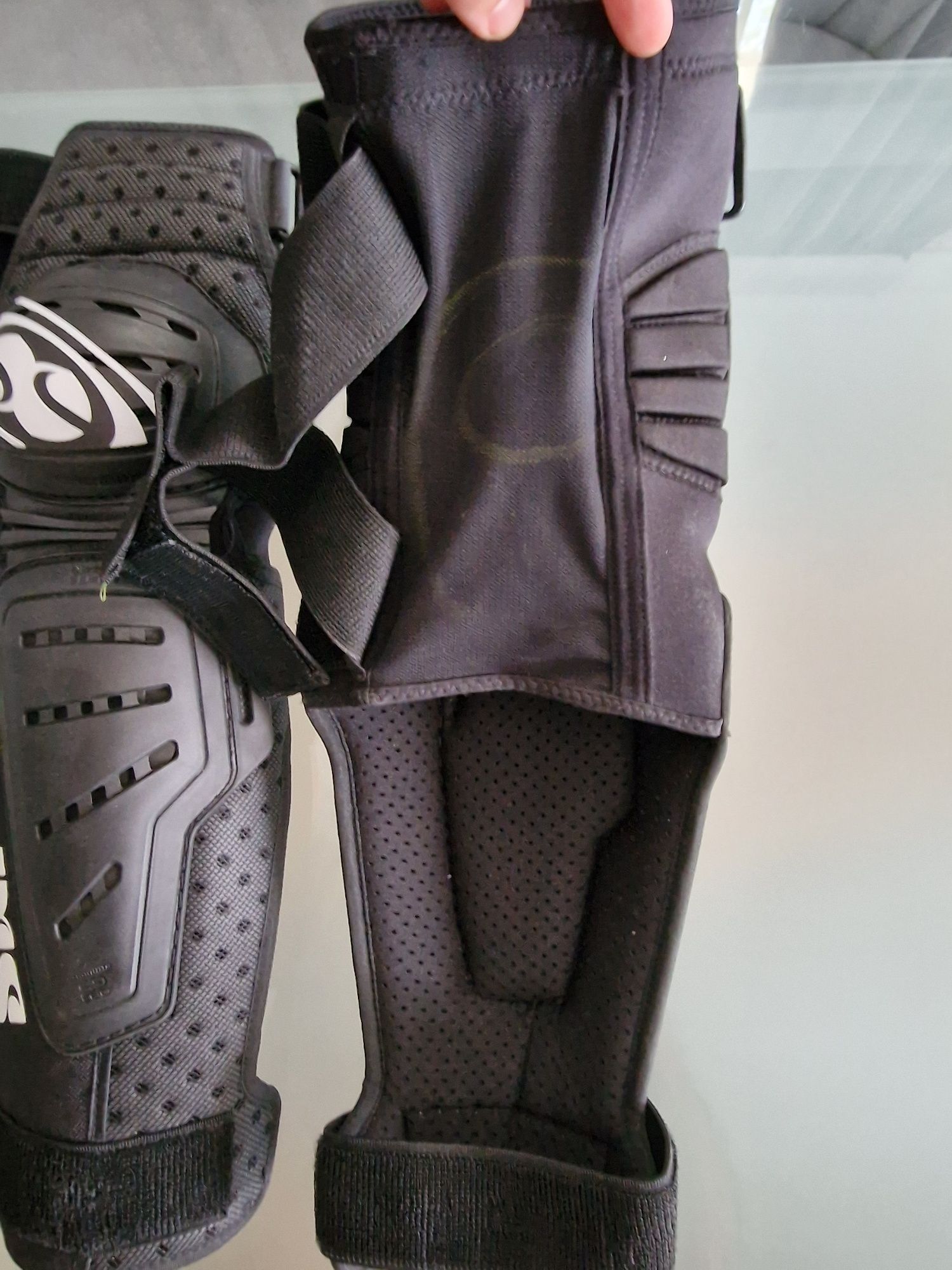 Наколенки IXS Cleaver knee