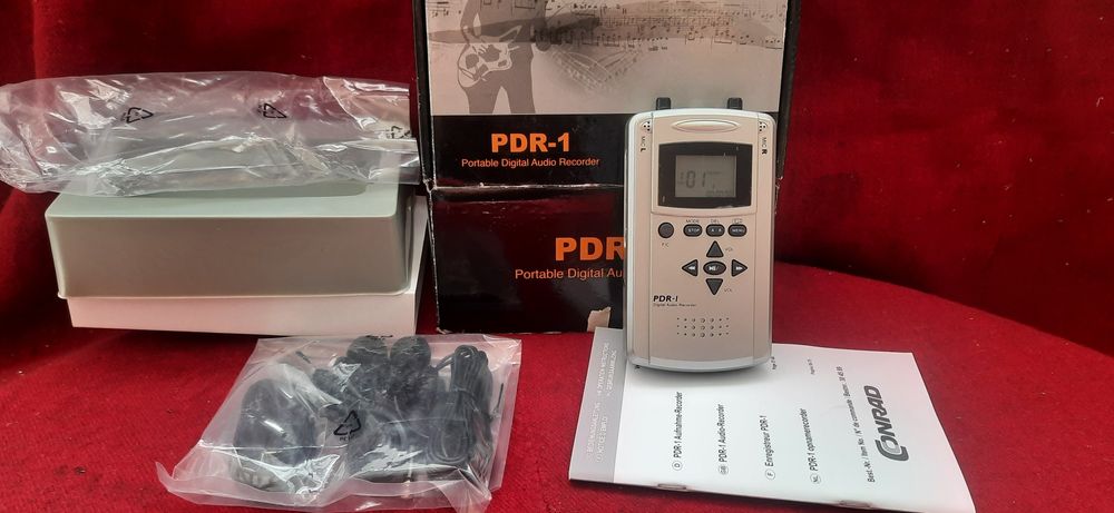 PDR-1 Преносим цифров аудио рекордер Нов не употребяван всички принадл