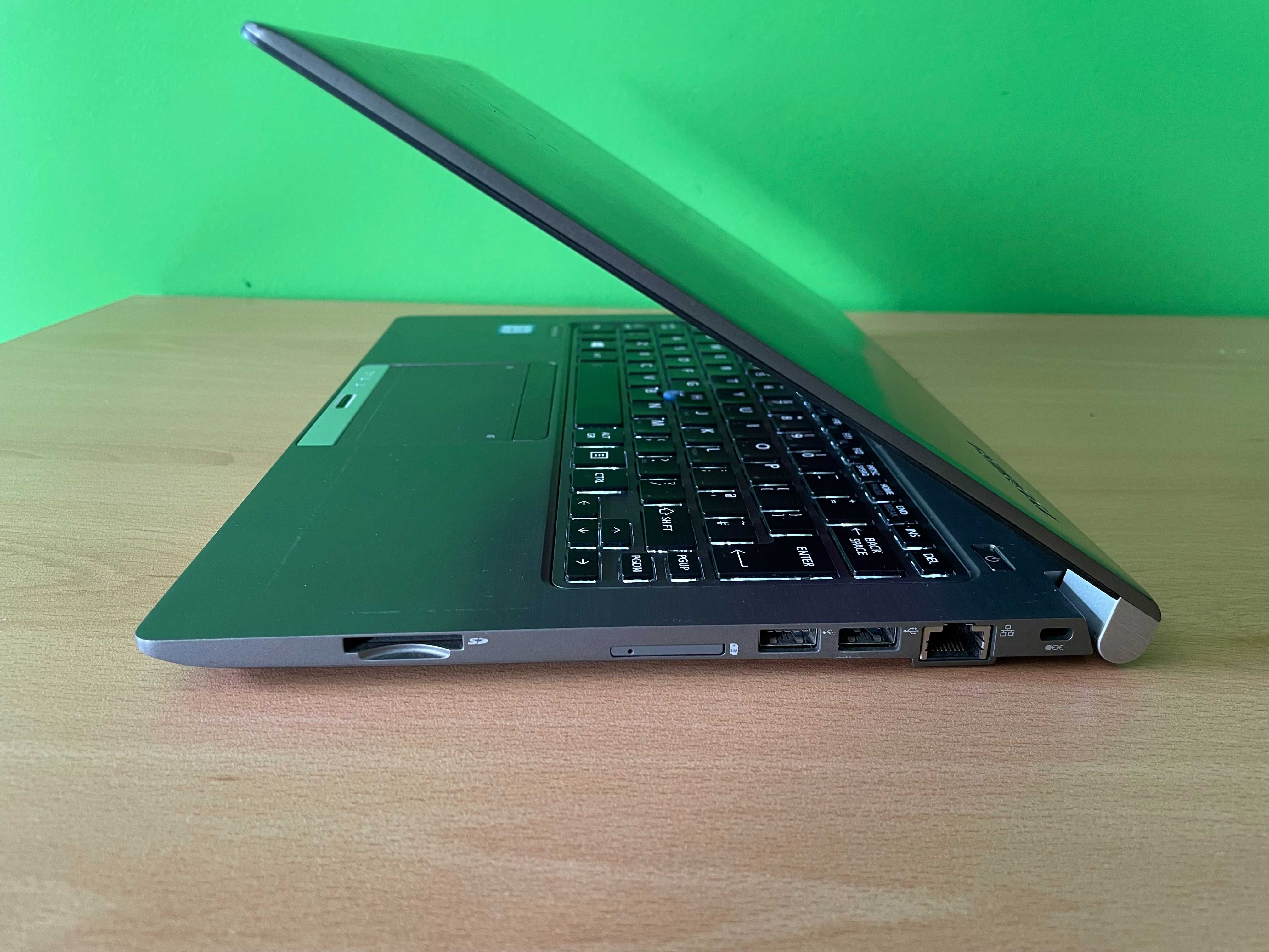Toshiba Portege Z30 - i7-6500u, 16GB RAM, 256GB NVMe SSD PCle, 13''FHD