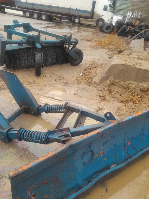 Продам коммунальные щетки на мтз