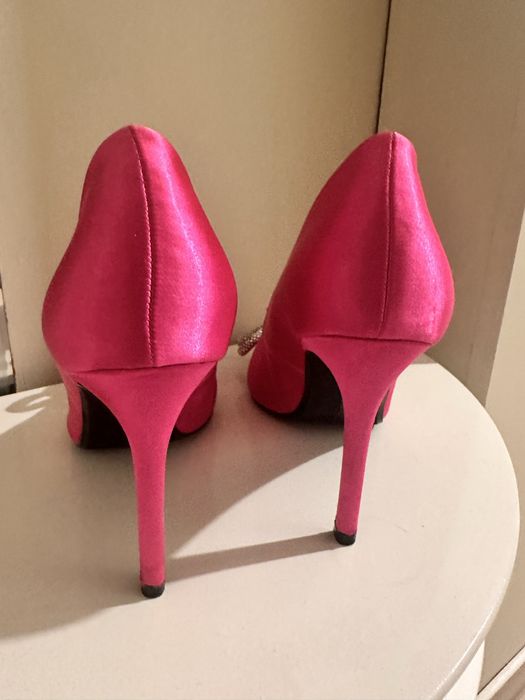 Официални дамски обувки на ток 39 номер