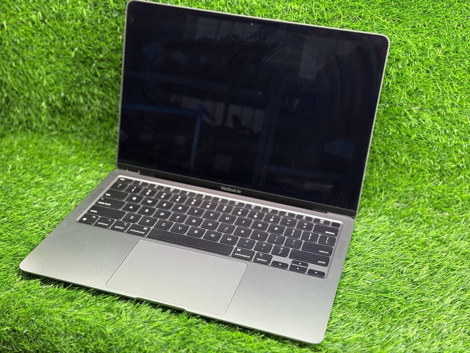 MacBook Air M1 2020 / Ломбард Даем Деньги