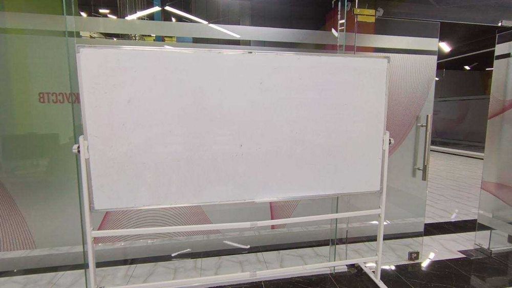 Маркерная доска: все размеры есть, перечисление имеется.