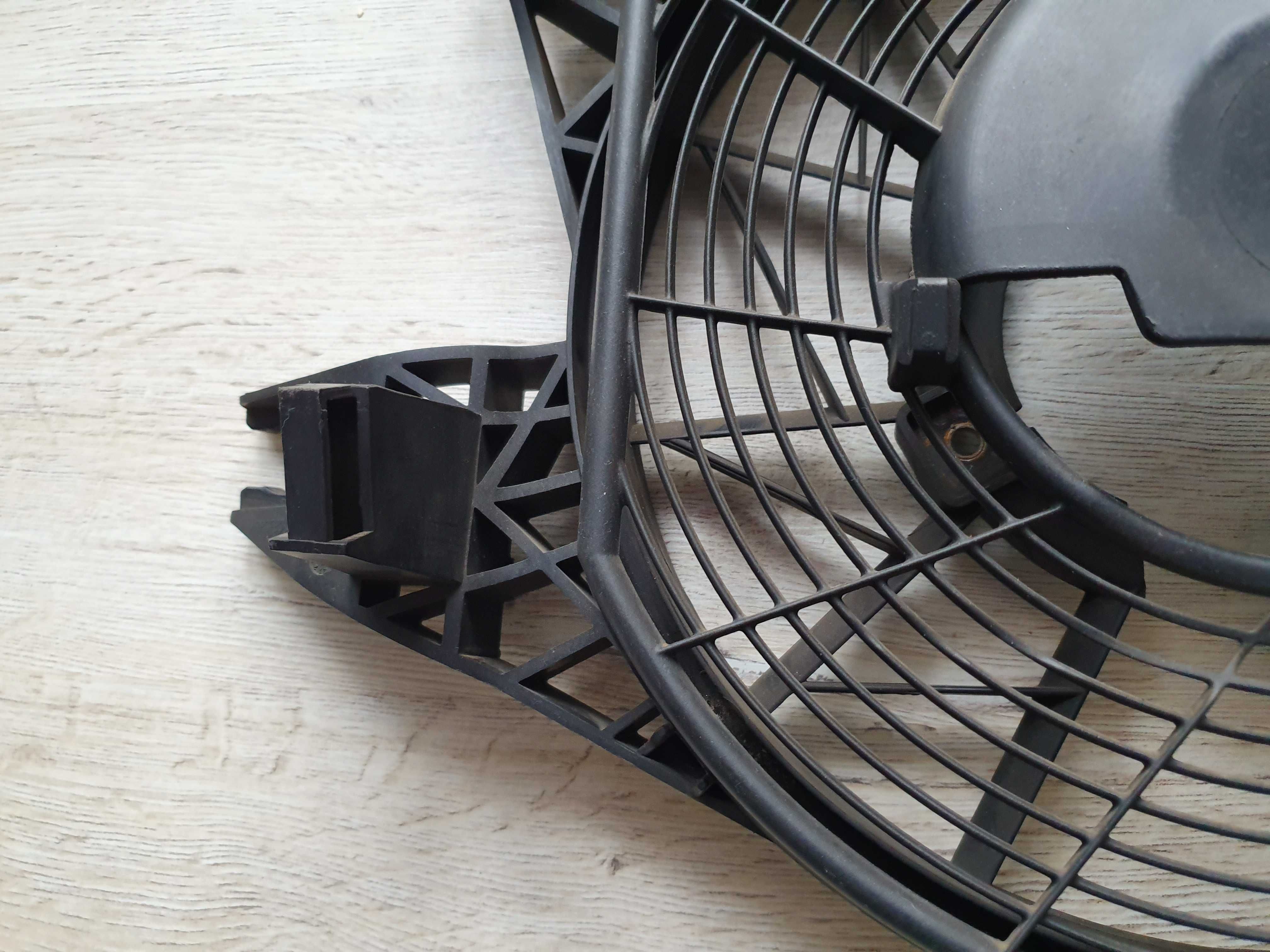 Front ventilator panel for Vito Viano 639 2010-2014 year manufacture.