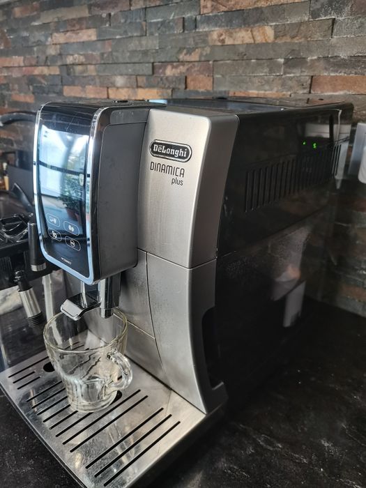 Aparat de cafea DeLonghi dinamica