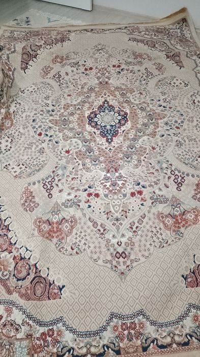 Продам Ковер 2/3 и 2.5-5