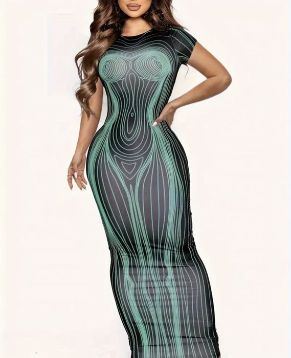 Продам платье новое, на фигурных