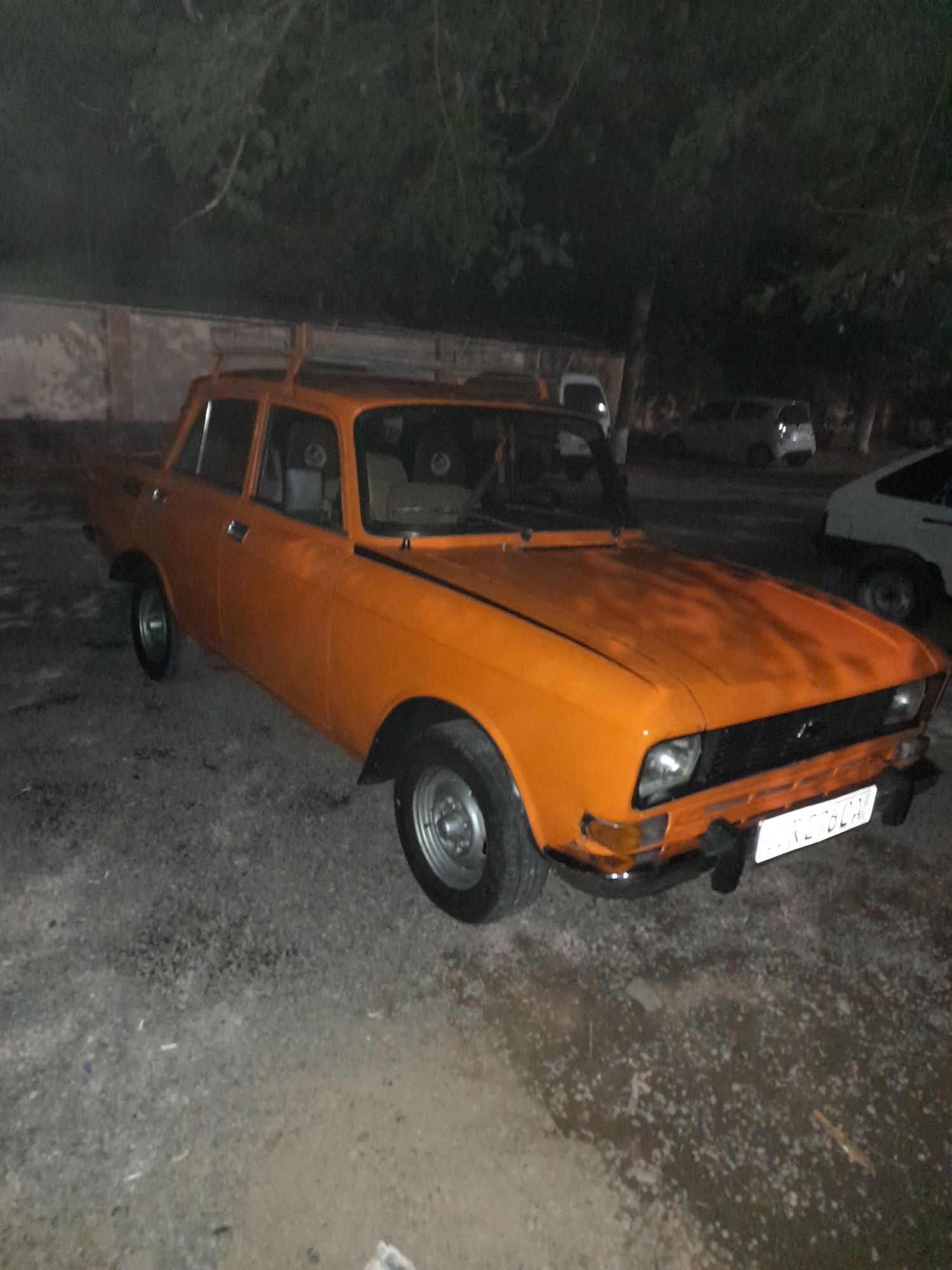 Москвич азлк 2140