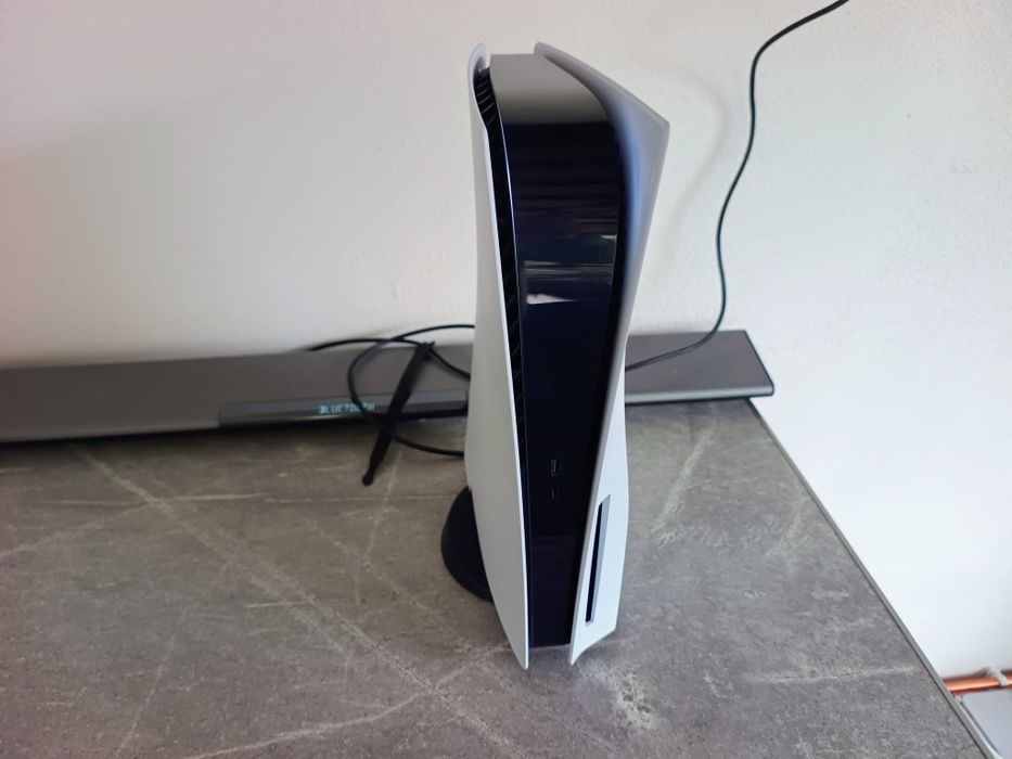 Vând PS5 DiskEdition cu jocuri