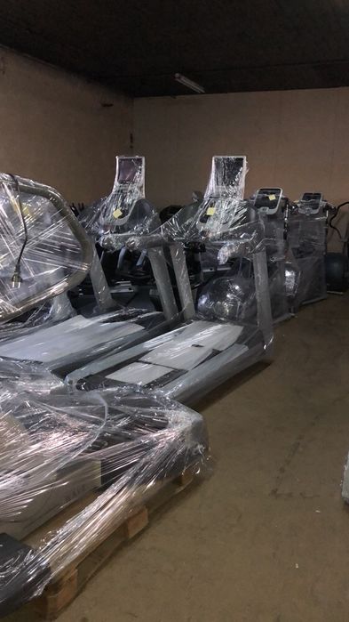 Depozit aparate fitness Life fitness