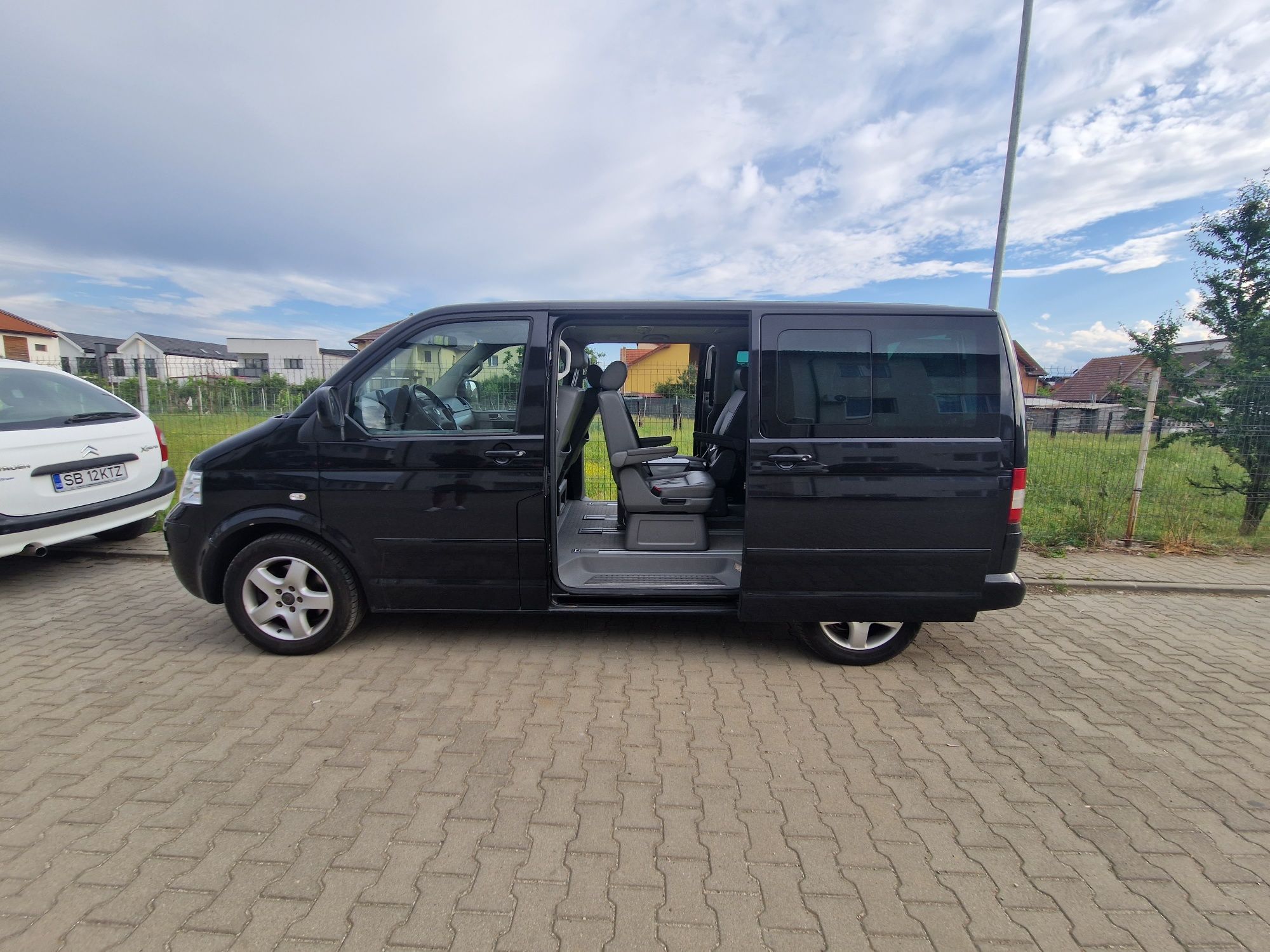 Vand VW MULTIVAN  Highline 2,5 TDI 7 Locuri  2,5