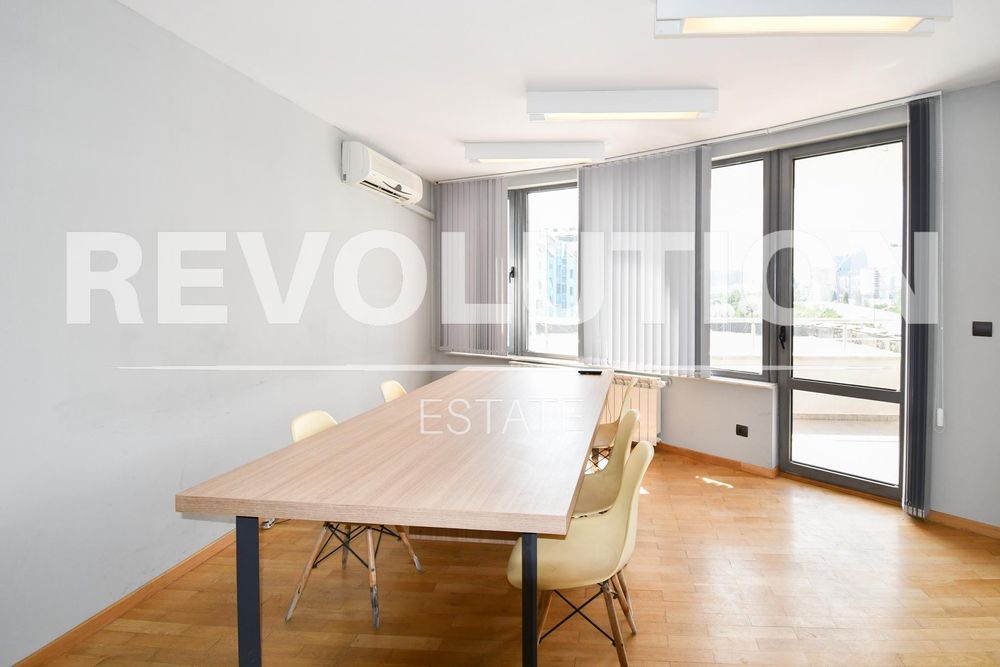 Дава се под наем Офис в София, Изток - 95 кв.м за 850 € - Снимка #3