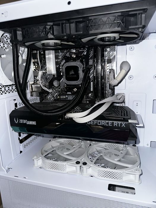 Sistem gaming AMD Ryzen 5 5500, RTX3070, 32gb 3600mhz