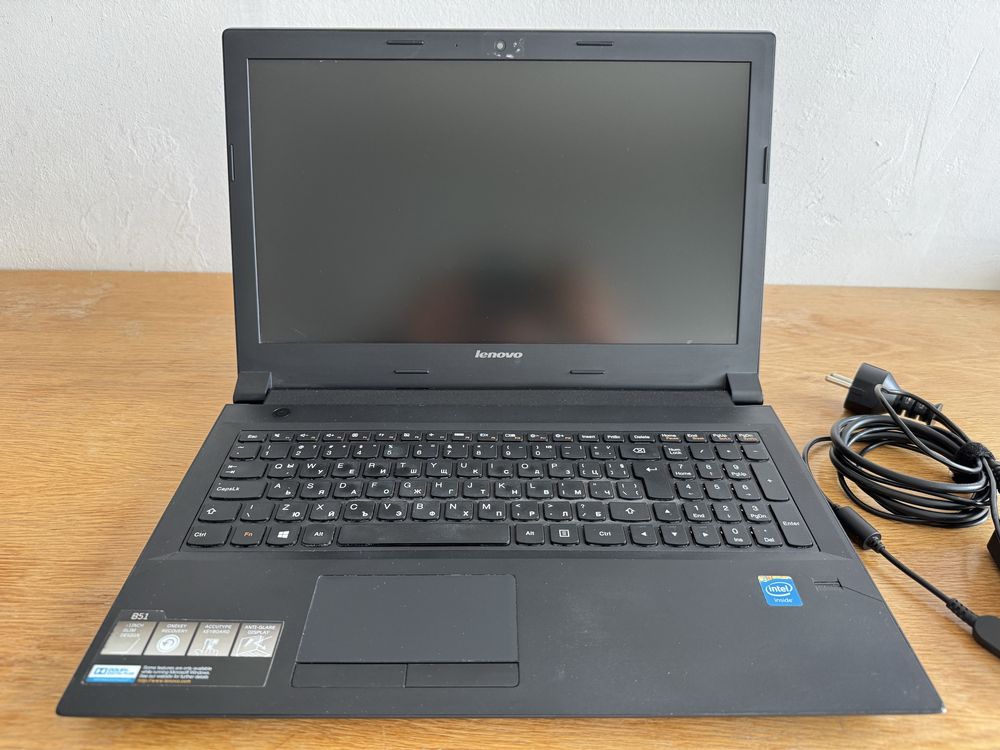 Lenovo B51-30, 16”, Intel Celeron CPU N3050, 4GB, 128GB SSD+500GB HD