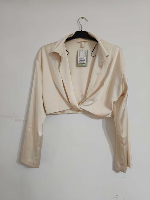 Vând,top casual,culoare crem